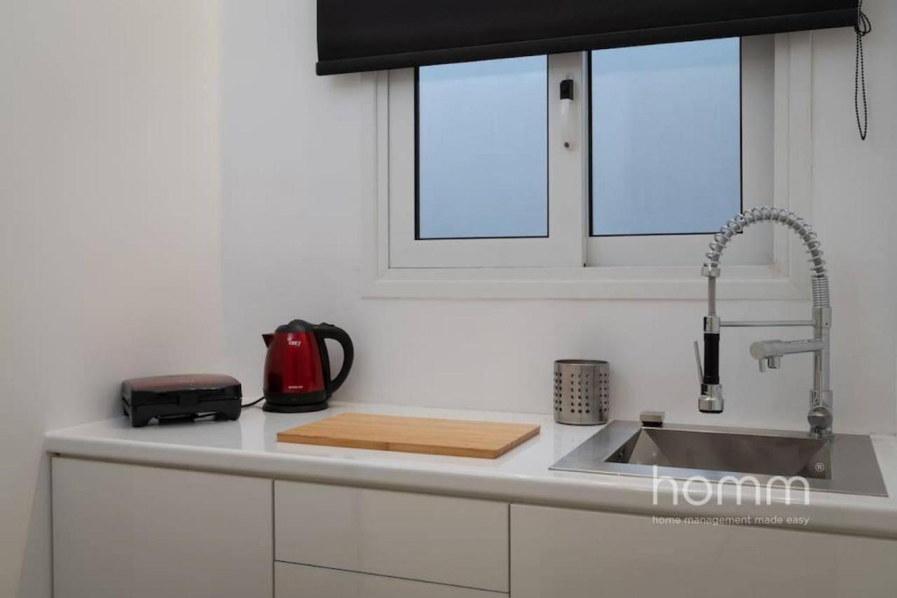 34Sqm Minimal Homm Apartment With Acropolis View アテネ エクステリア 写真