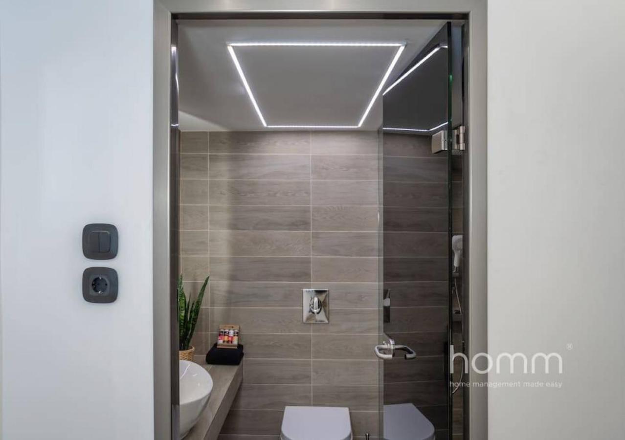 34Sqm Minimal Homm Apartment With Acropolis View アテネ エクステリア 写真