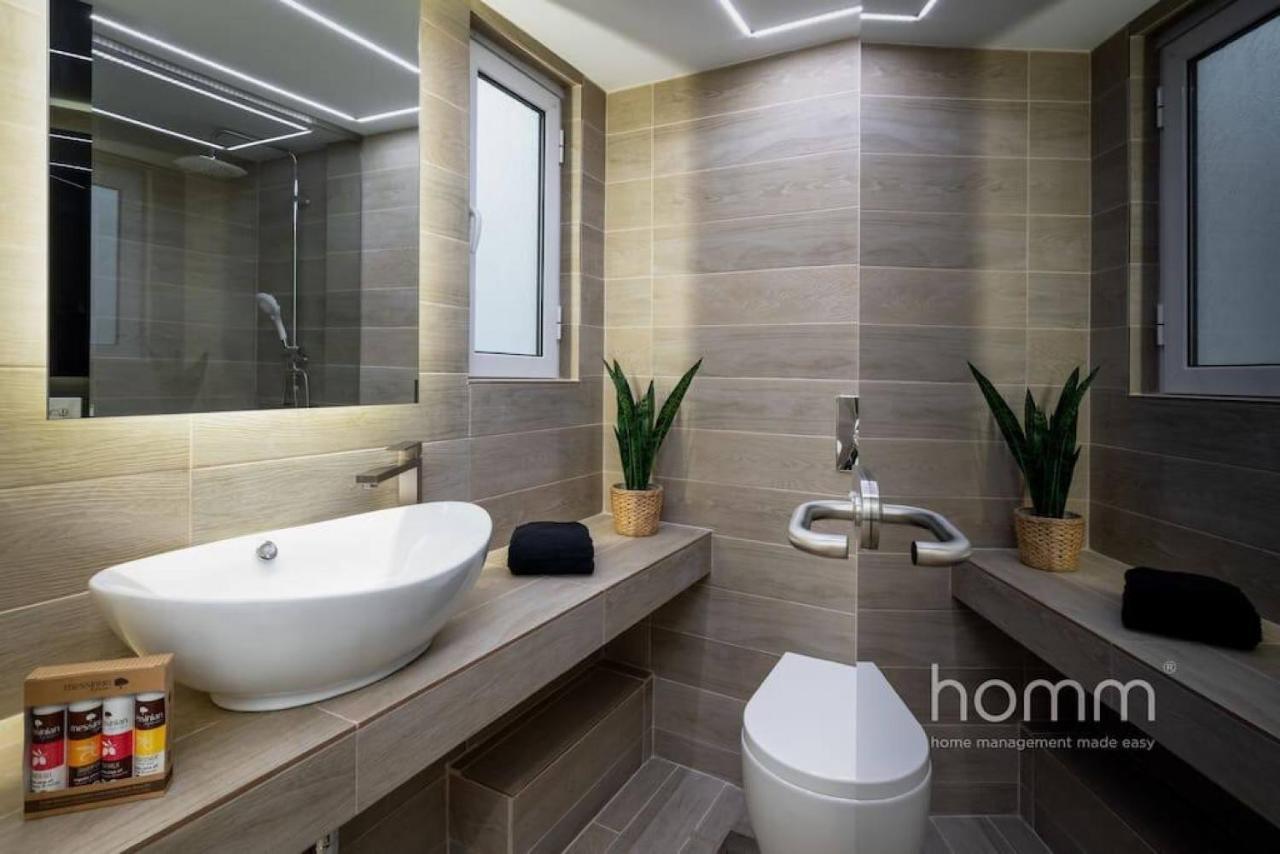 34Sqm Minimal Homm Apartment With Acropolis View アテネ エクステリア 写真