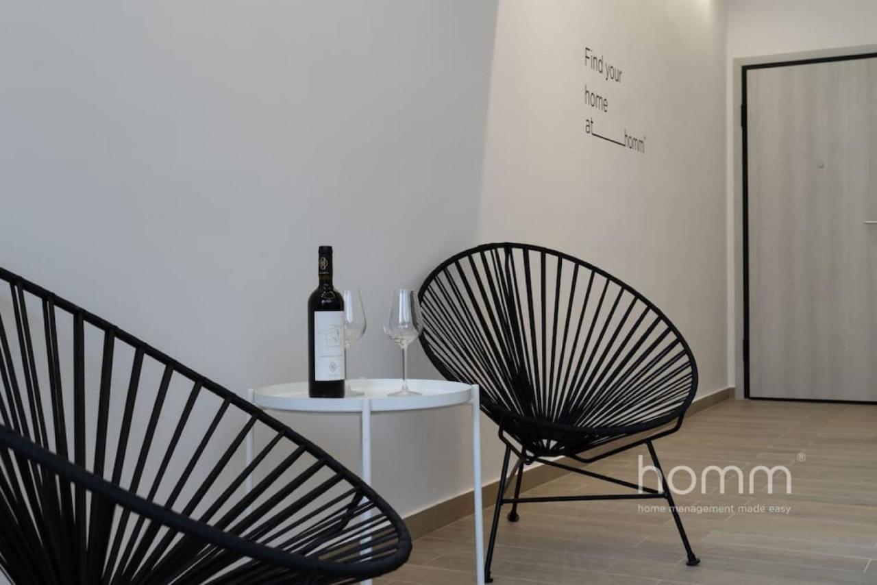 34Sqm Minimal Homm Apartment With Acropolis View アテネ エクステリア 写真